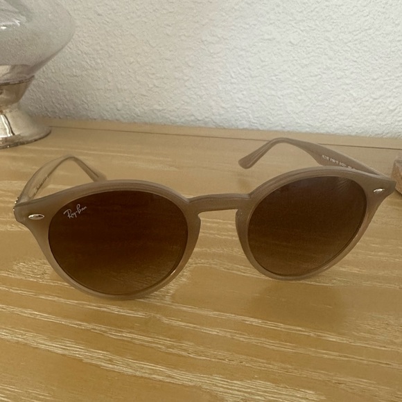 Ray-Ban Highstreet 51mm Round Sunglasses -Turtledove - Picture 3 of 10